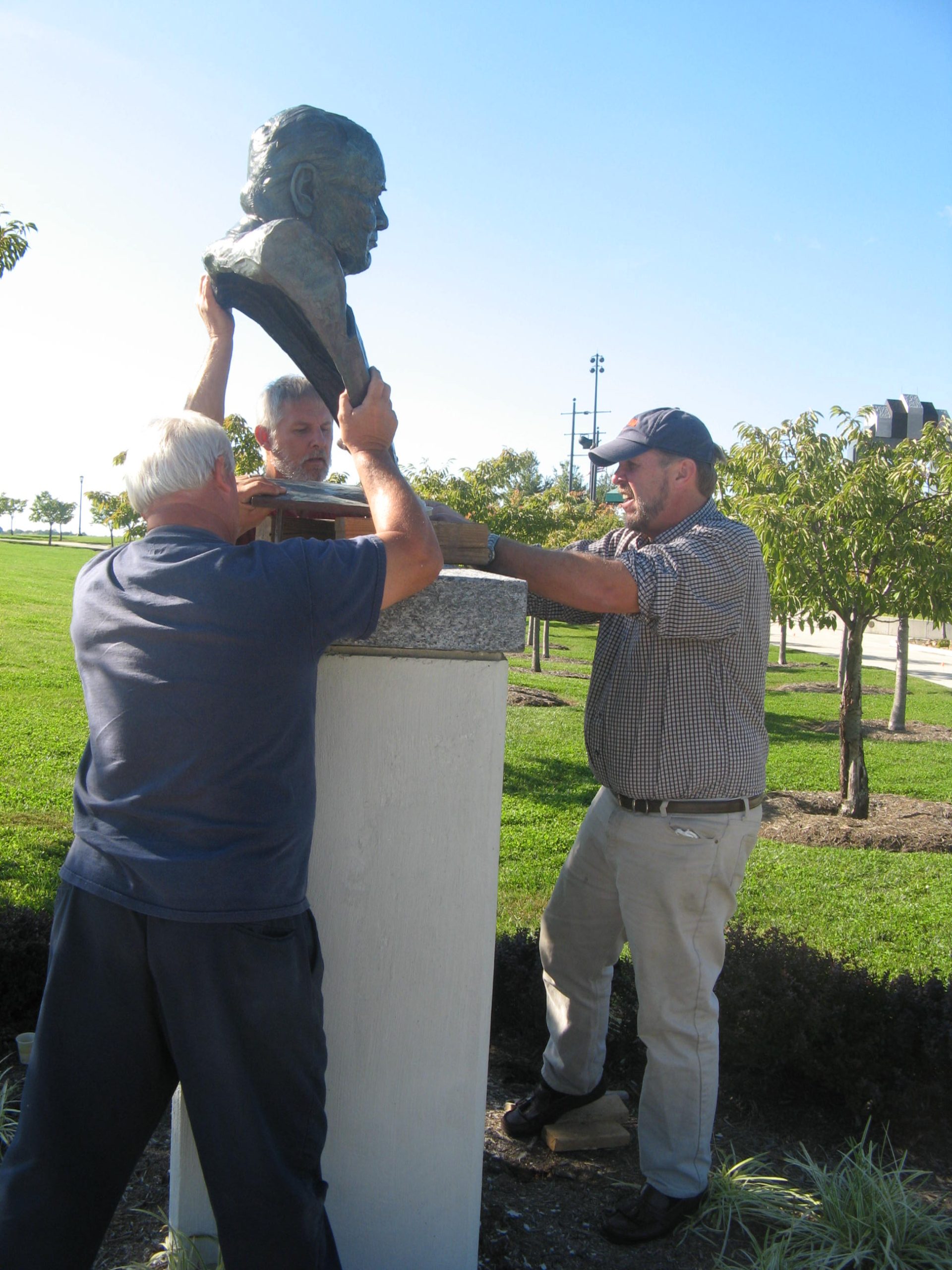 Installation of bronze WINSTON CHURCHILL sculpture at The NATIONAL D-DAY MEMORIAL in Bedford, VA.