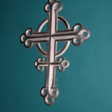 ALTAR CROSS @ St. Paul’s Episcopal Church, Lynchburg, VA; Cast, White Tombasil ALTAR CROSS at St. Paul’s Episcopal Church in Lynchburg, VA. This piece was cast in White Tombasil